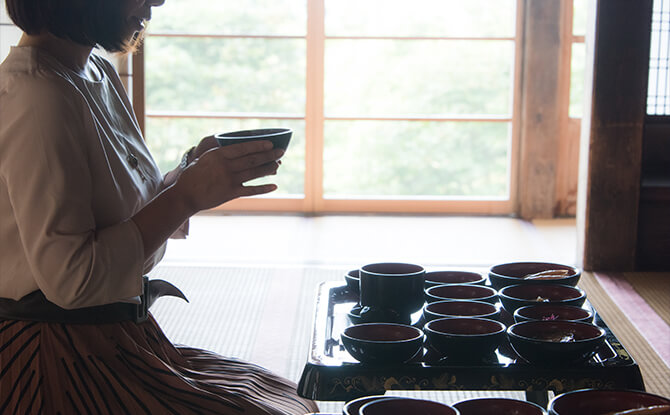 斎館