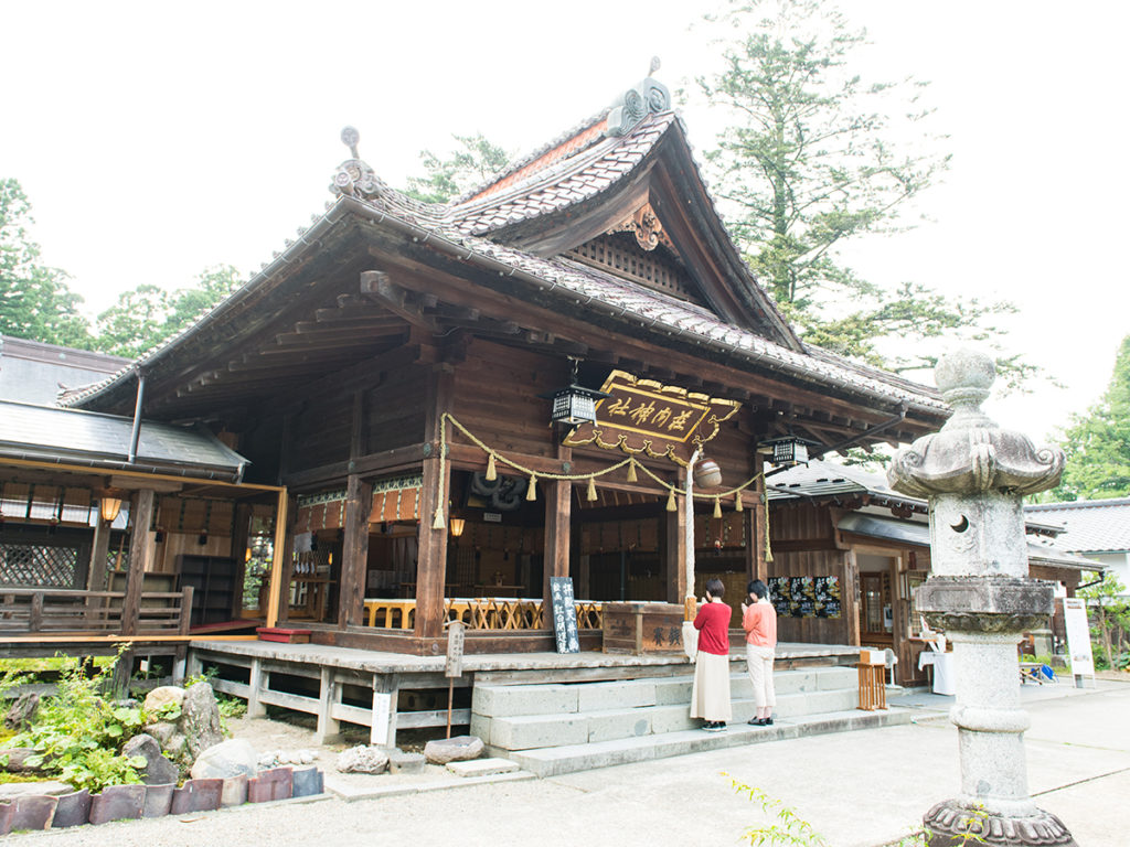 荘内神社