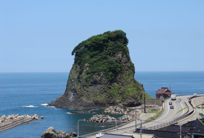 立岩