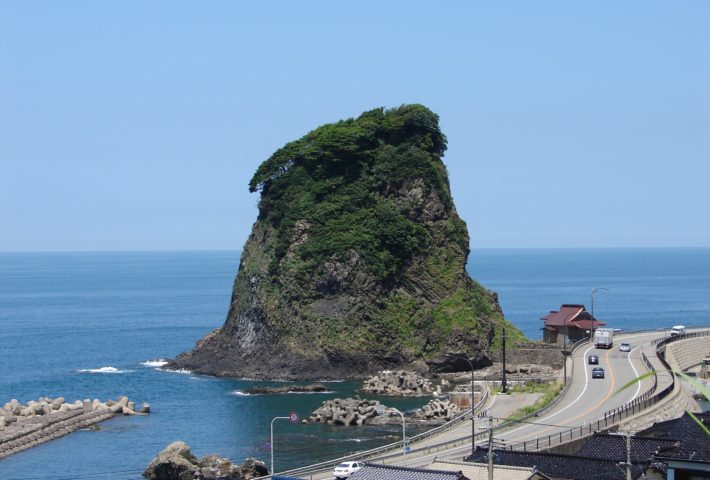 立岩